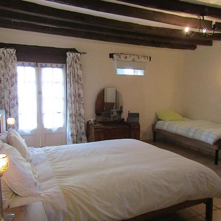 Bed and Breakfast Thesecretgarden-France Saint-Pierre-du-Lorouër Zewnętrze zdjęcie